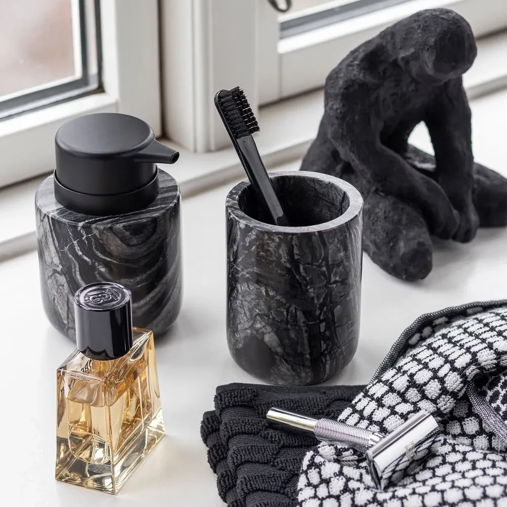Čierny mramorový dávkovač mydla 0.2 l Marble – Mette Ditmer Denmark