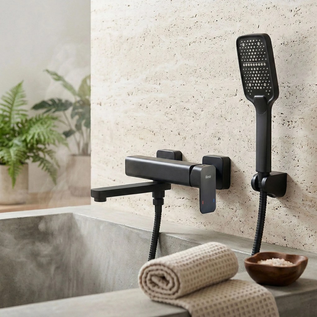 Rea Arlo, vaňová batéria s ručnou sprchovou súpravou, čierna matná, REA-B4590