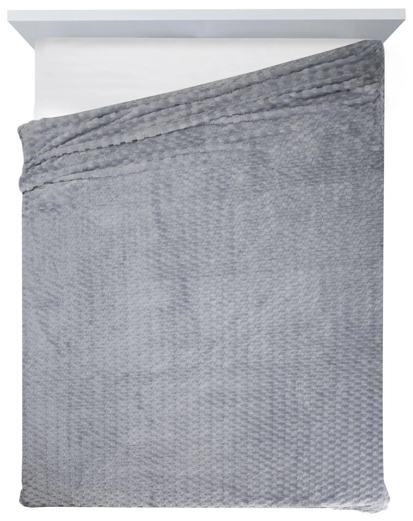 DEKA Z MIKROFLANELU CINDY6 150X200 CM STRIEBORNÁ