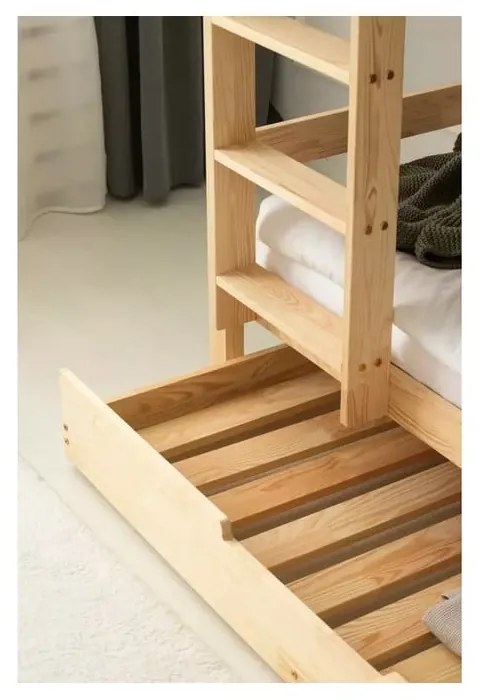 Poschodová detská posteľ s výsuvným lôžkom s úložným priestorom s roštom v prírodnej farbe 80x200 cm CLPBN – Adeko