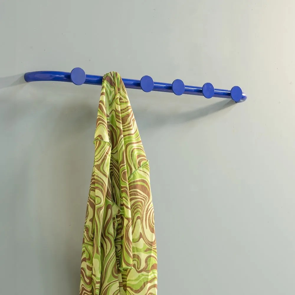 Modrý kovový nástenný vešiak Retro – Spinder Design