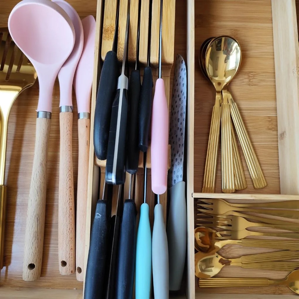 Goodhome Stojan na nože, organizér do zásuvky - NITAKI bambusový na 10 nožov