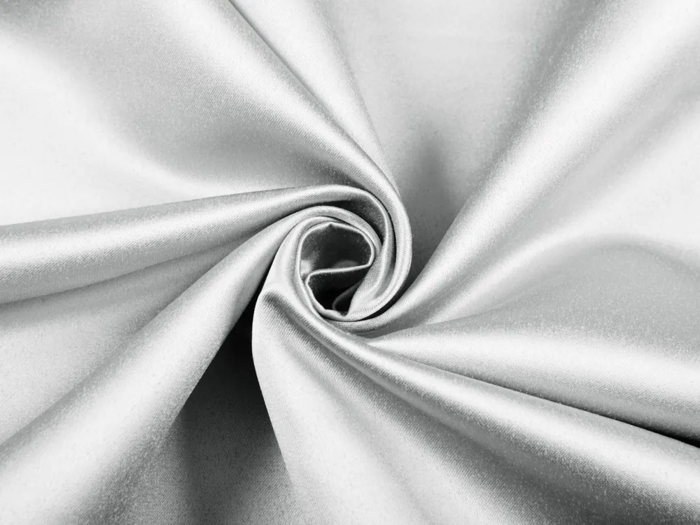 Biante Saténový behúň na stôl polyesterový Satén LUX-011 Strieborný 45x180 cm