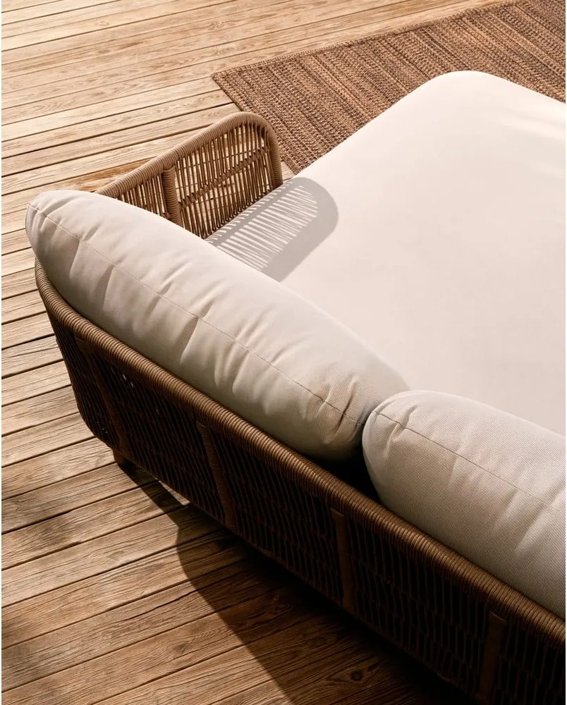 Krémovobiele/v prírodnej farbe dvojmiestne drevené záhradné ležadlo Catalina – Kave Home