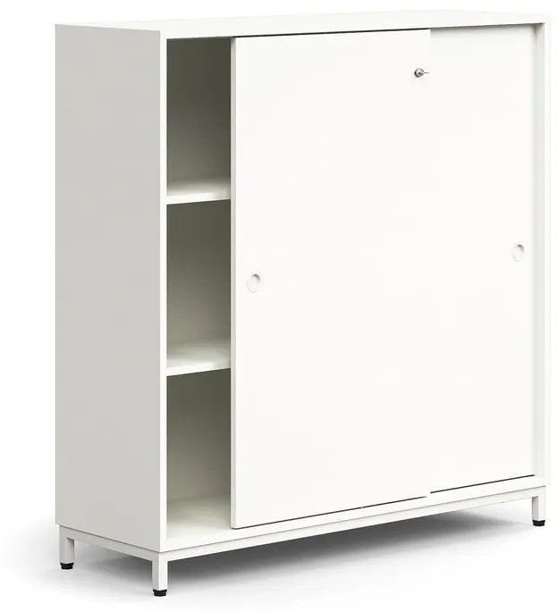 Skriňa s posuvnými dverami QBUS, 2 police, na nožičkách, s madlom, 1252x1200x400 mm, biela