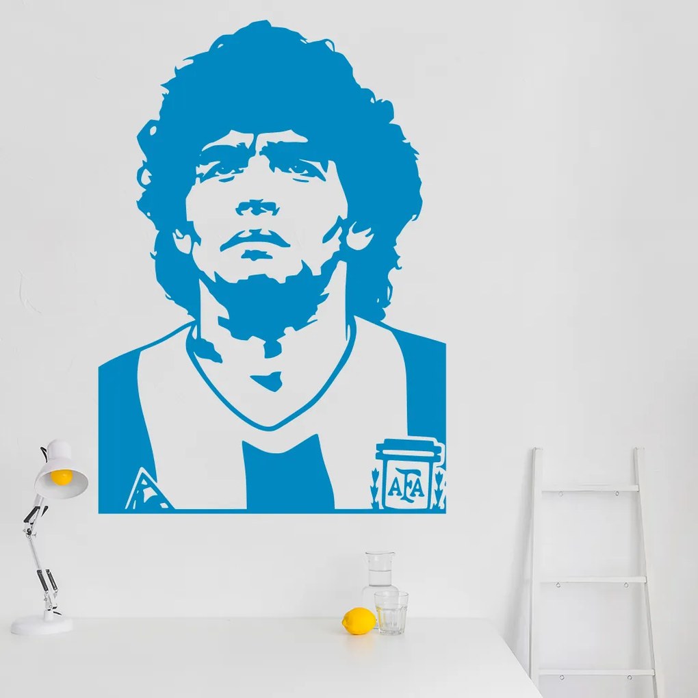 Veselá Stena Samolepka Diego Maradona Farba: fialová, Veľkosť: 80 x 57 cm