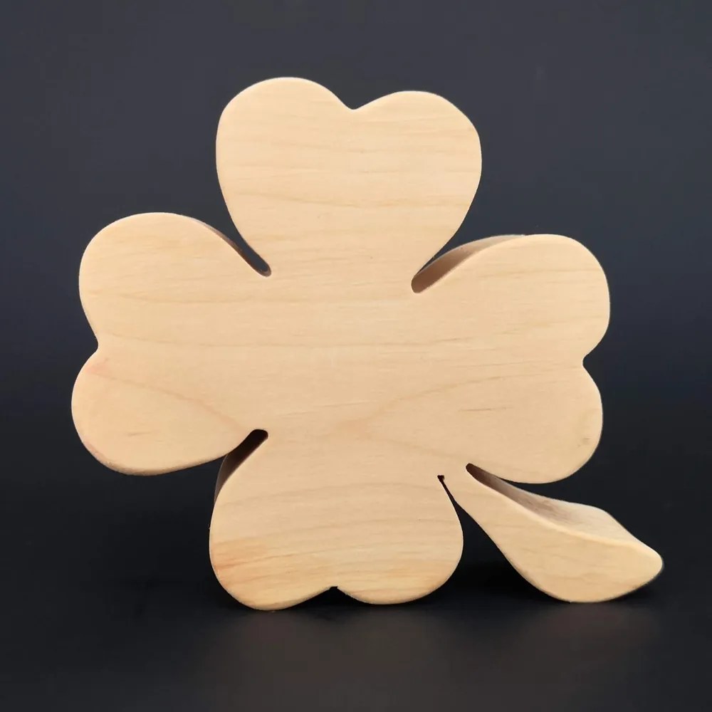AMADEA Drevená dekorácia štvorlístok, masívne drevo, 10x9 cm