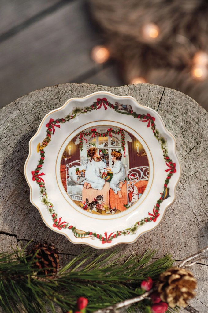 Miska Annual Christmas Edition 16 cm