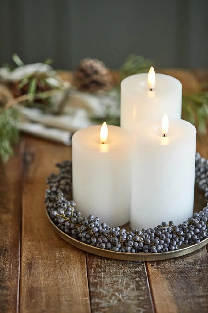 IB Laursen LED stĺpová sviečka WARM FLAME SL 15 cm biela