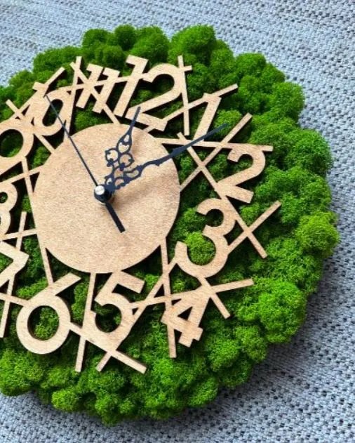 Machové nástenné hodiny 40 cm