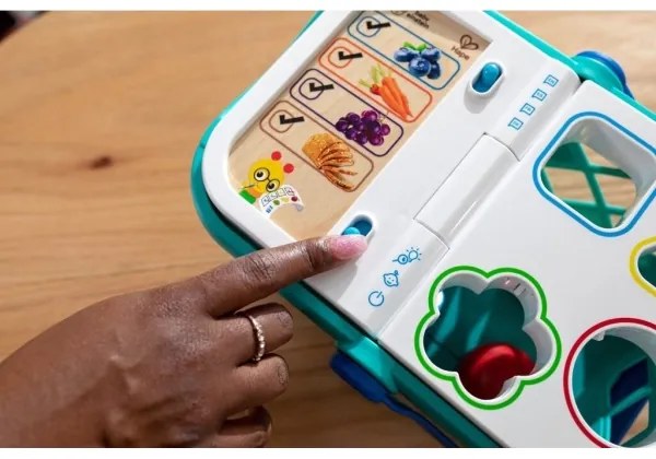 Baby Einstein - Detský interaktívny nákupný košík MAGIC TOUCH HAPE 3xAAA