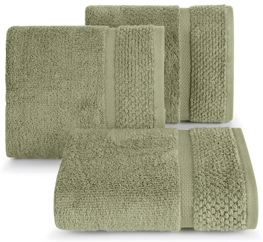 BAVLNENÝ UTERÁK 70X140 CM ZELENÁ