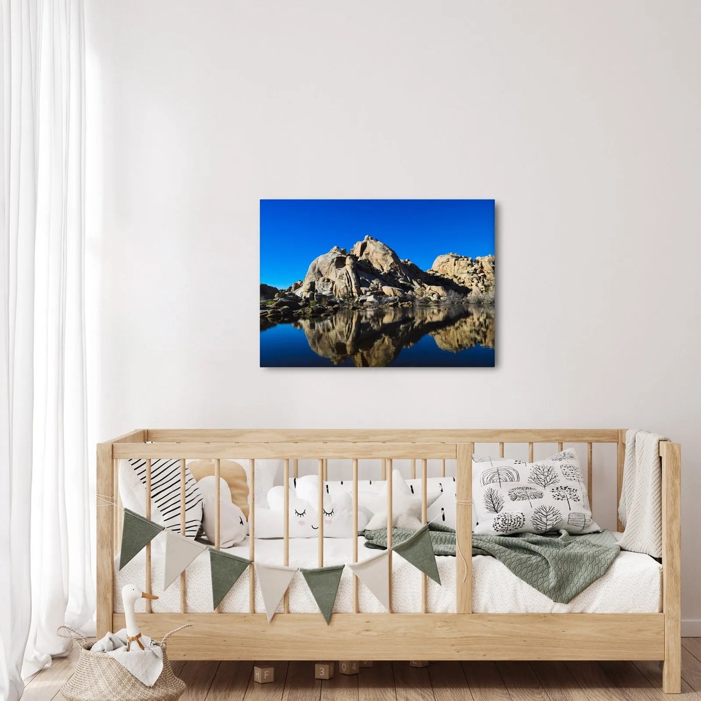 Obraz zrkadlenie skál (70x50 cm)