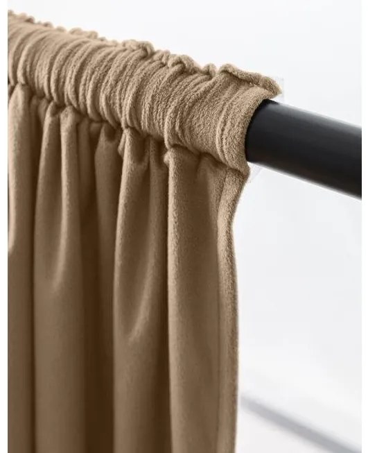 Svetlohnedý zatemňovací záves VELVET 140x250 cm Zavesenie: Kovové krúžky