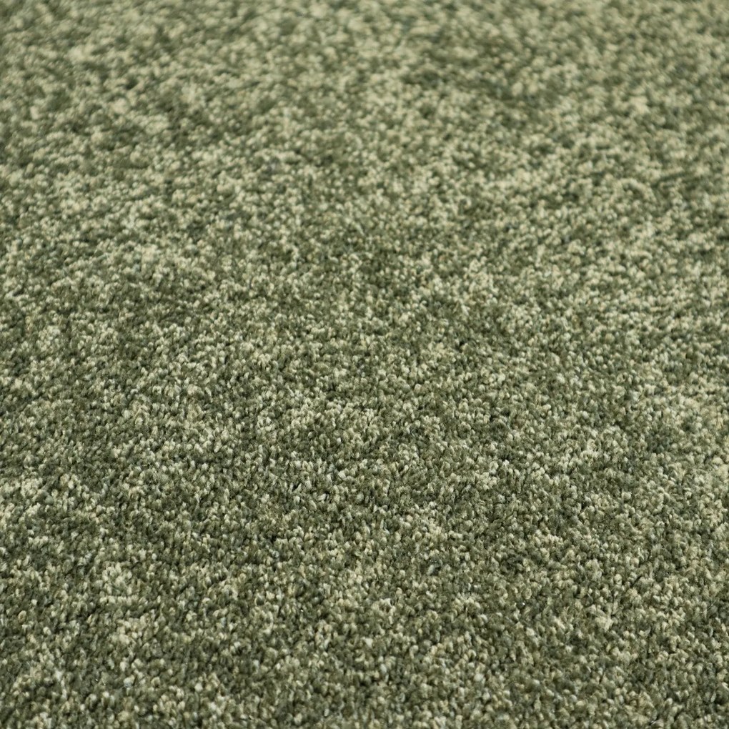 Metrážny koberec Feliz 026, na mieru, šíře 4m, zelená, filc, detská izba, ITC