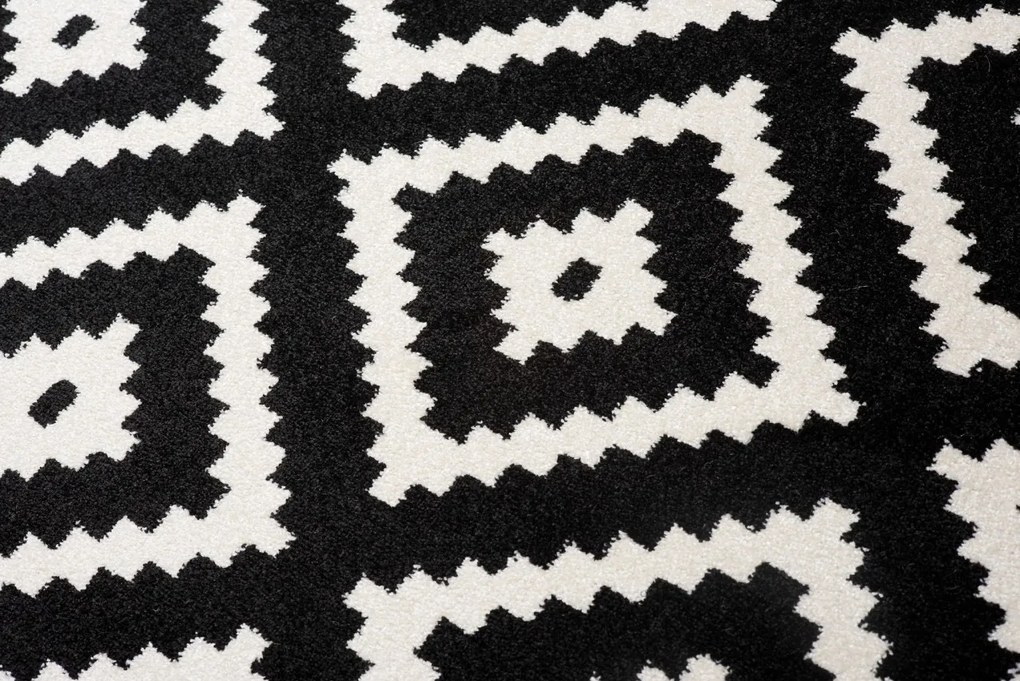 Koberec MAROKO CHODNIK čierny Rozmery: 80x150
