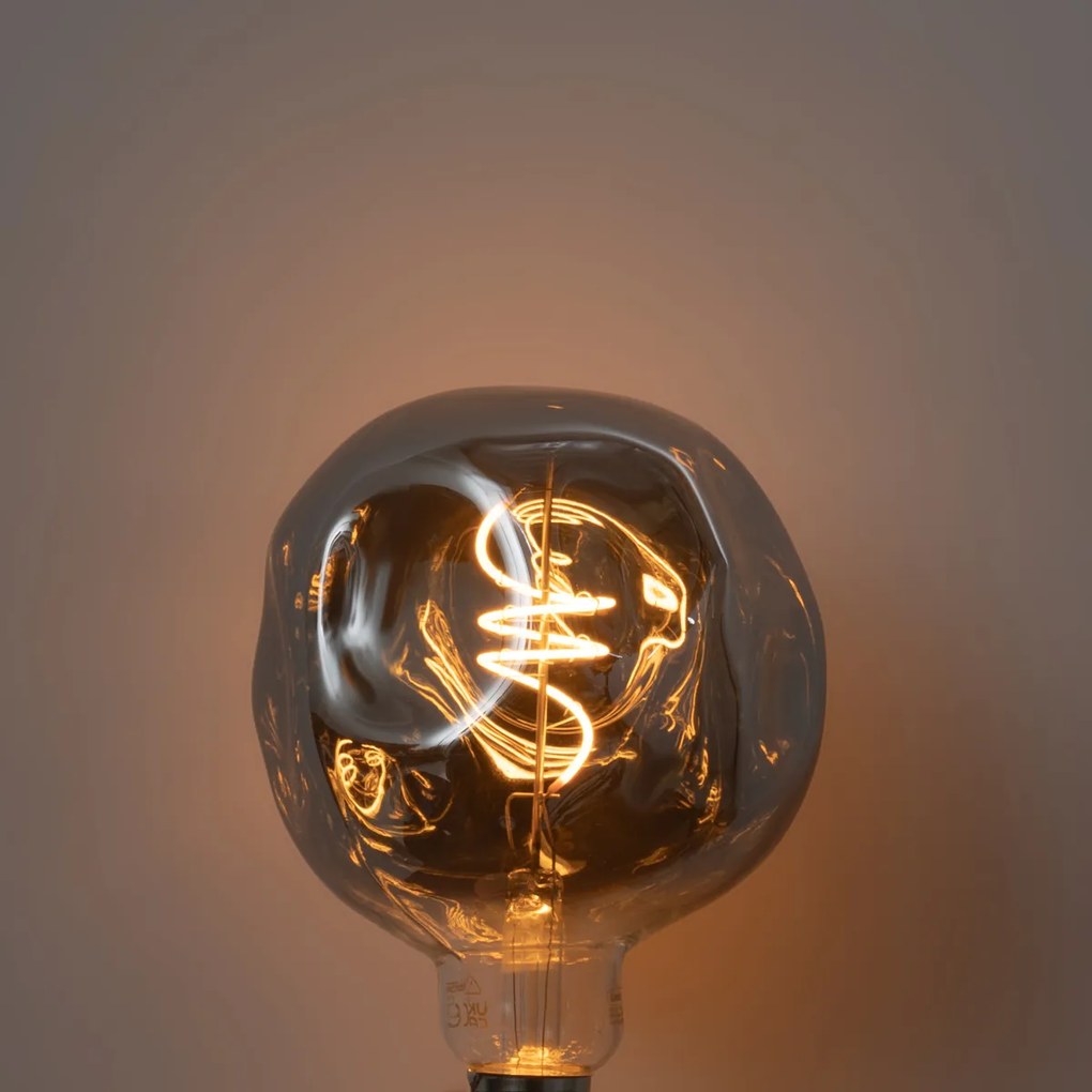 E27 Stmievateľná LED žiarovka so špirálovým vláknom G125 zrkadlovo strieborná 4W 75 lm 1800K