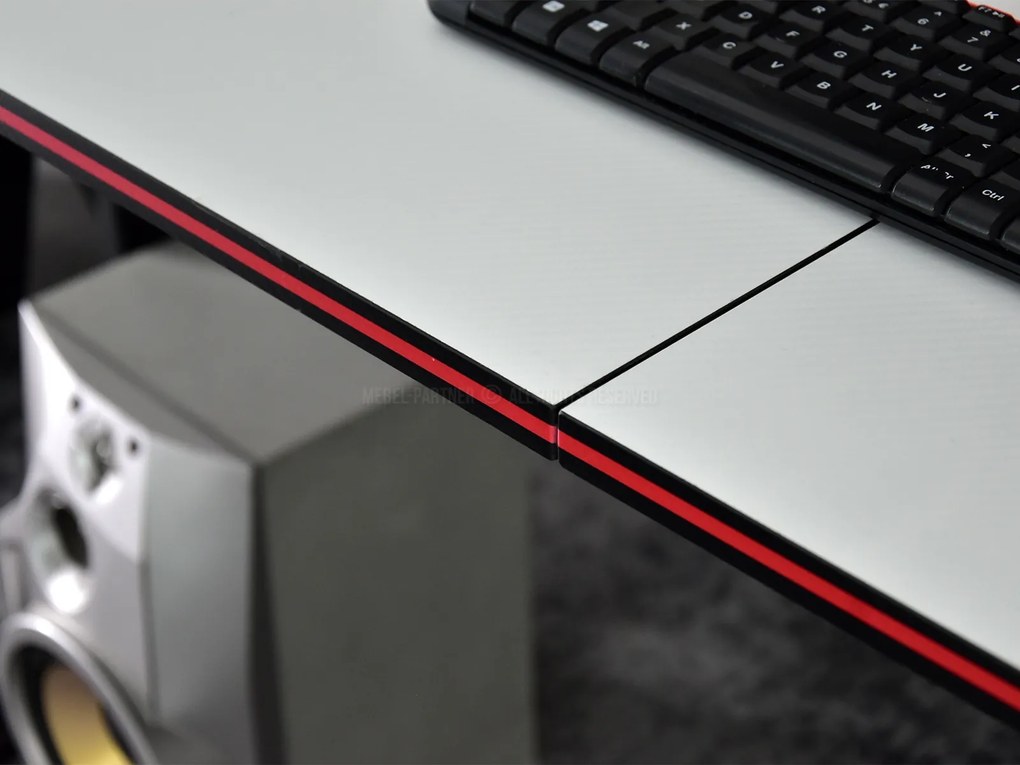 PC stolík Matts 160 (biela + čierna). Akcia -21%. Vlastná spoľahlivá doprava až k Vám domov. 1109782
