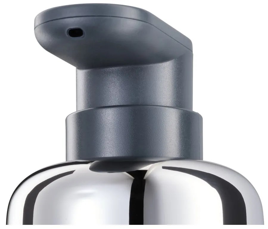 Dávkovač mydla z nehrdzavejúcej ocele v lesklo striebornej farbe 300 ml EasyStore Luxe – Joseph Joseph