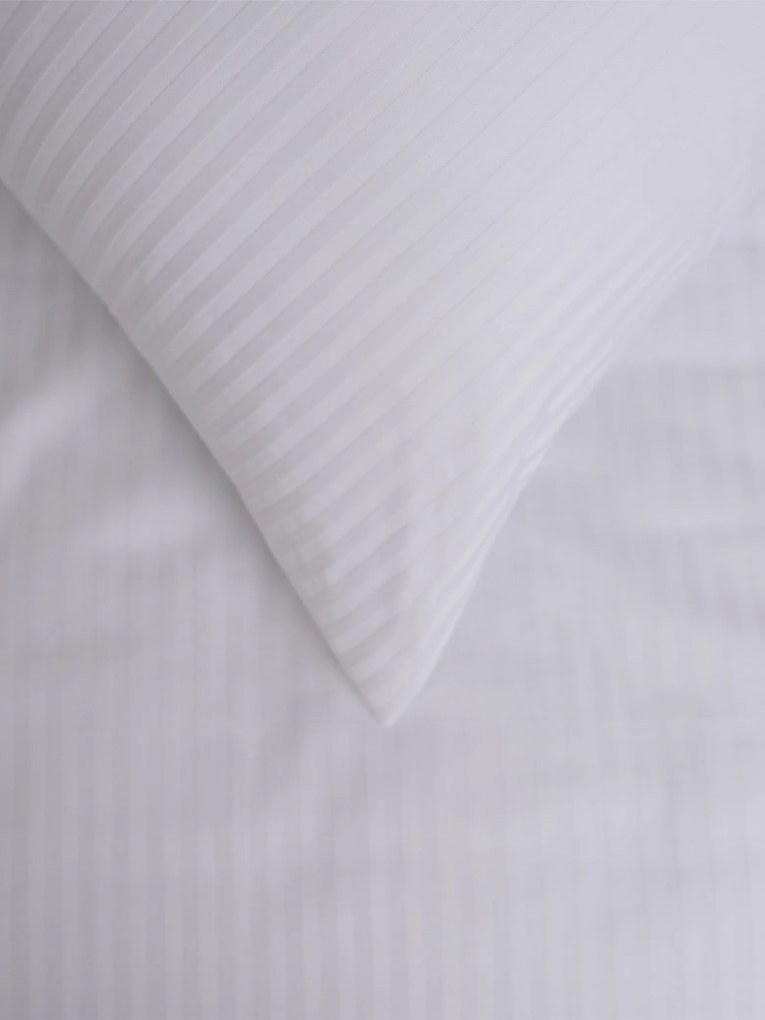 Hotelový povlak na prikrývku 240 x 220 cm - prúžok 8 mm