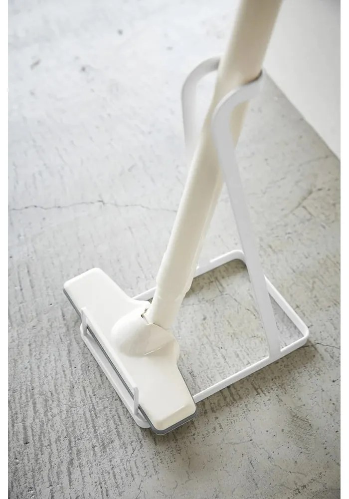 Držiak na vysávač Tower – YAMAZAKI