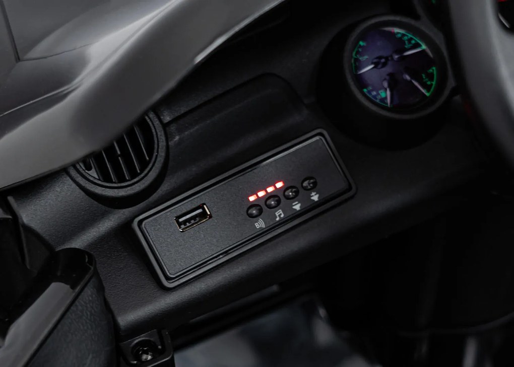 Ramiz Vozidlo RUF CTR3 Čierna