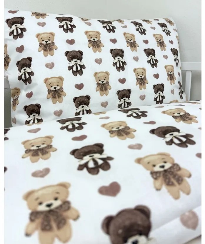 Posteľná obliečka do postieľky Mackové objatie 90x130 / 45x65 cm – 100% bavlna, motív mackov, zips