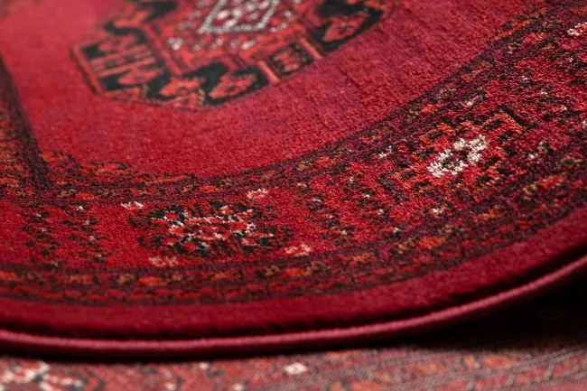 Koberec ORIENT 6871 so strapcami, rám / ornament / klasický, bordový / čierny