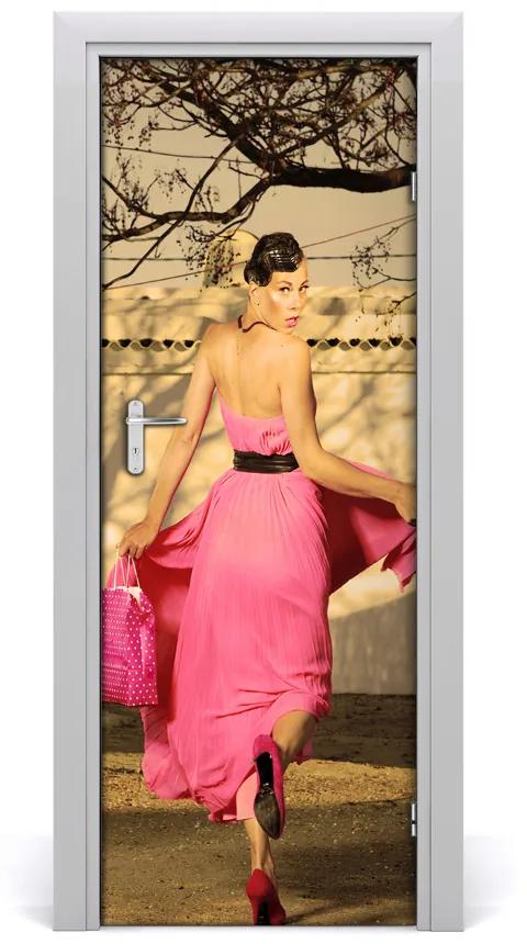 Fototapeta na dvere ľudia žena ružová 85x205 cm