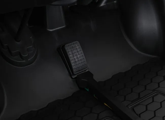 Elektrické autíčko PASSION 4x4 ružové