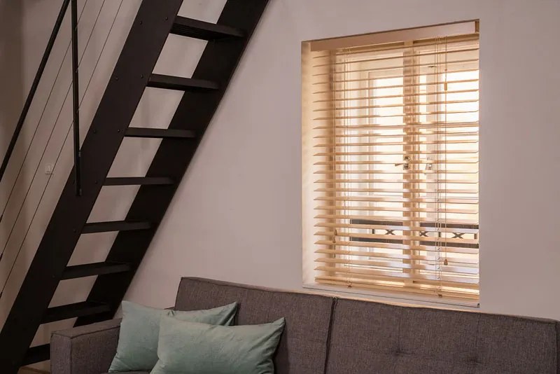 Okenné žalúzie - svetlohnedé Dĺžka žalúzií: 130 cm, Šírka žaluzie: 80 cm