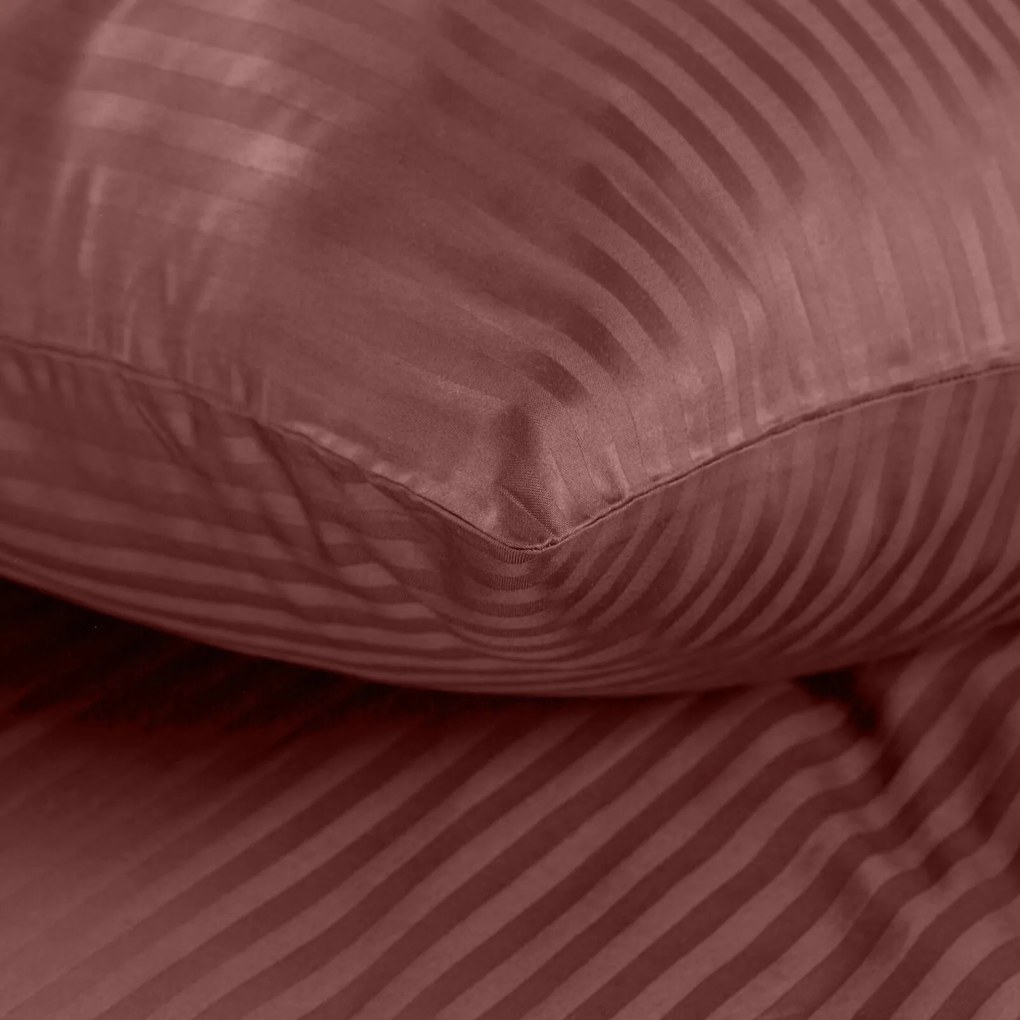 SATÉNOVÉ OBLIEČKY VERA 140X220 CM, 1 KS 70X80 CM BORDOVÉ