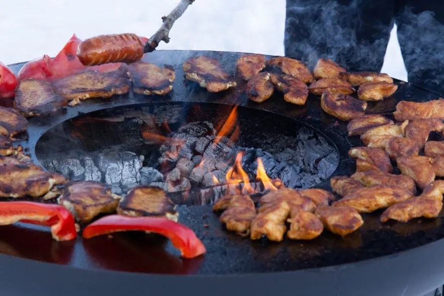 Záhradné ohnisko s grilom Monuri