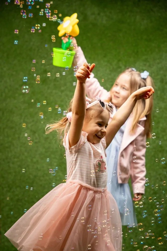 Fru Blu – Prístroj na bubliny z mydlovej vody v tvare kvetu