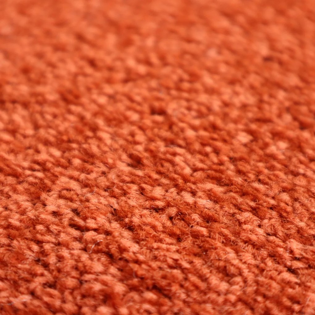 AladinWorld Expres, Metrážny koberec Eton terra, na mieru, šíře 4m, oranžová, filc, detská izba