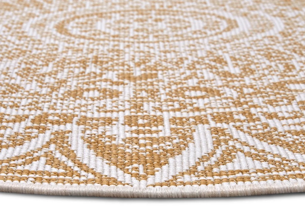 Kusový koberec Mojkoberec Original Nora 105792 Ochre kruh – na von aj na doma, 200x200 (priemer) kruh, žltá, chodba / predsieň, Mujkoberec Original