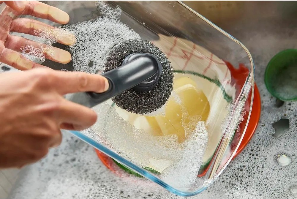 Kefa na riad so zásobníkom SinkTech – Joseph Joseph