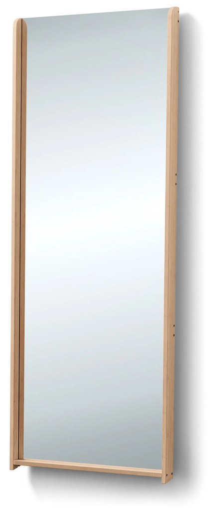 Stojace zrkadlo s rámom z bambusu