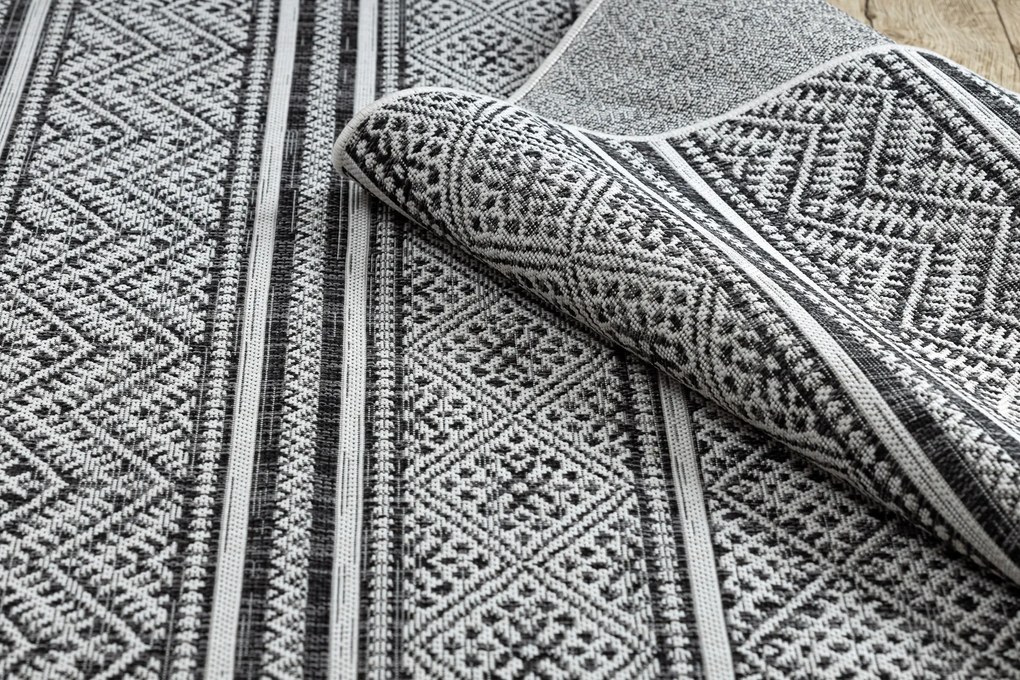 Koberec SISAL SION cikcak, diamanty BOHO 22168 čierny / ecru