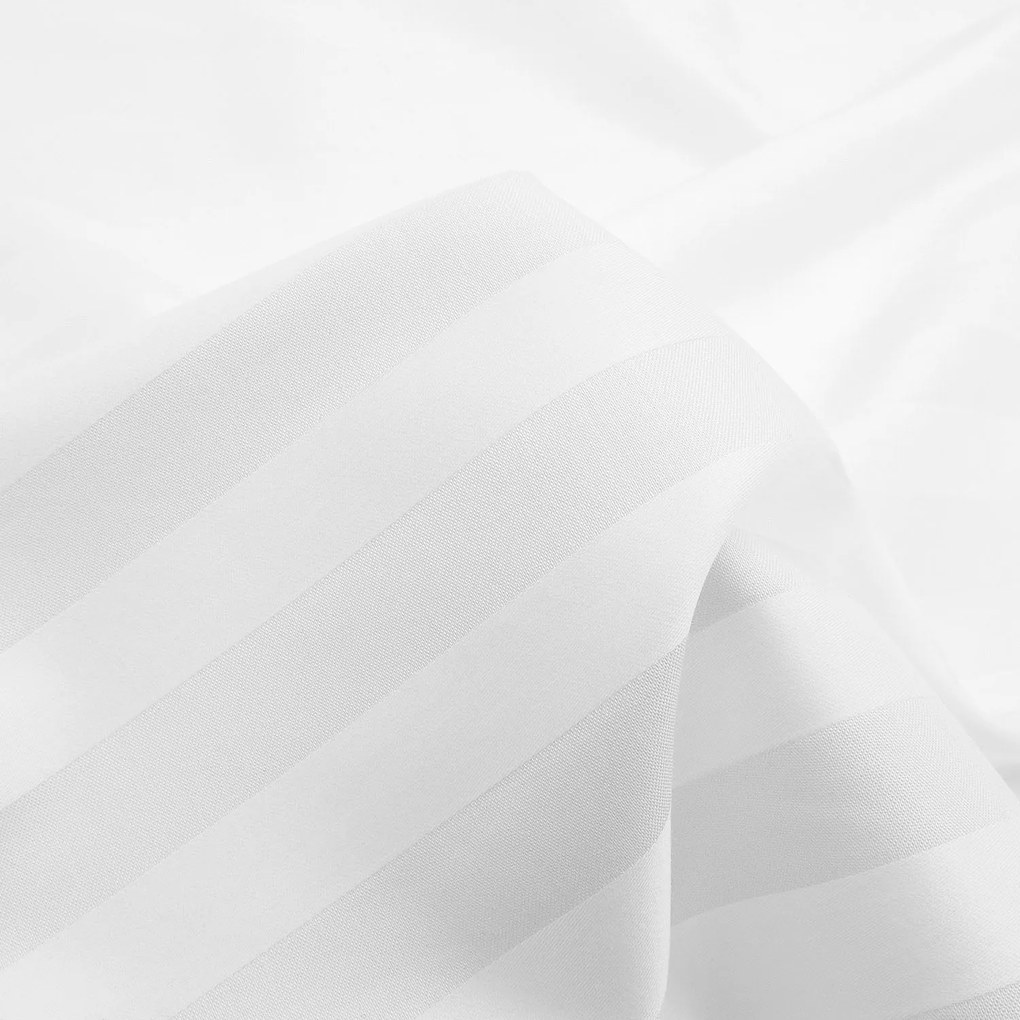 BAMBUSOVÉ POSTEĽNÉ OBLIEČKY STRIPE WHITE 220X200 CM, 2 KS 70X80 CM, 4 KS 40X40 CM BIELA