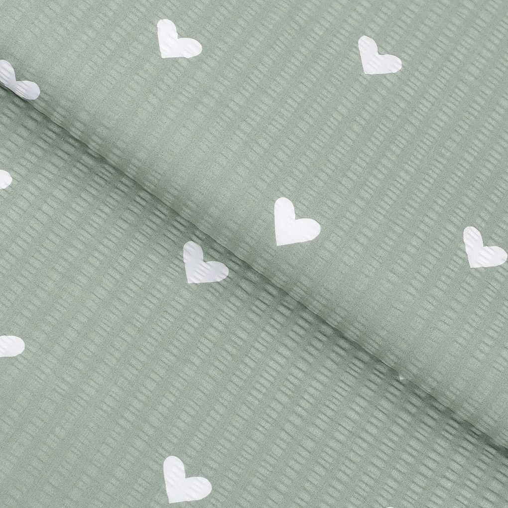 Goldea bavlnený krep - srdiečka na šalviovo zelenom 160 cm