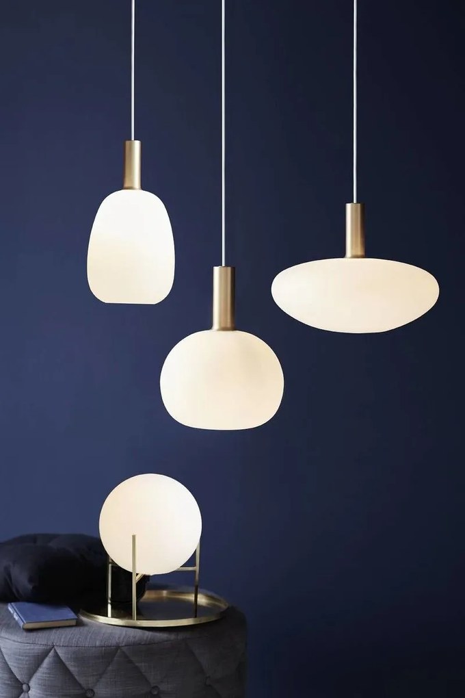 Nordlux Závesný luster z opálového skla Alton pre žiarovku E27 ø35cm 47313001