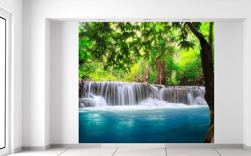 Gario Fototapeta Číry vodopád v džungli Veľkosť: 200 x 135 cm, Materiál: Samolepiaca