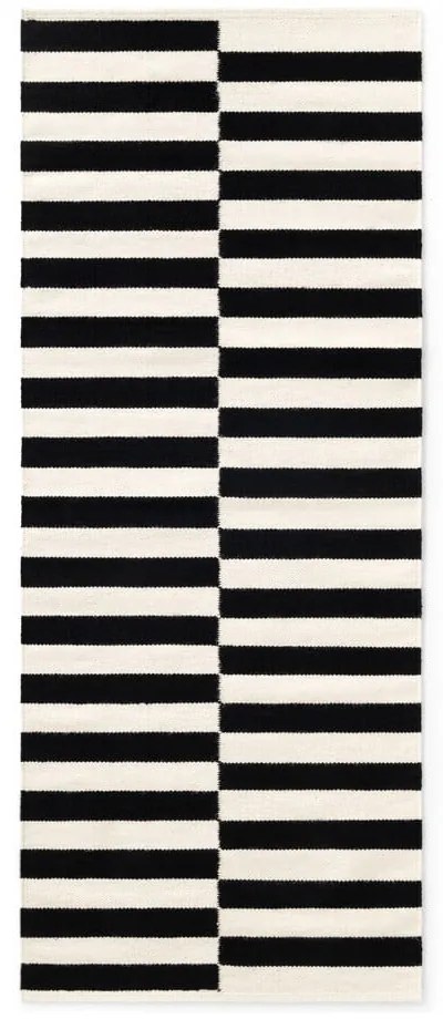Čierno-biely obojstranný ručne tkaný vlnený behúň 80x200 cm Donna – Hanse Home