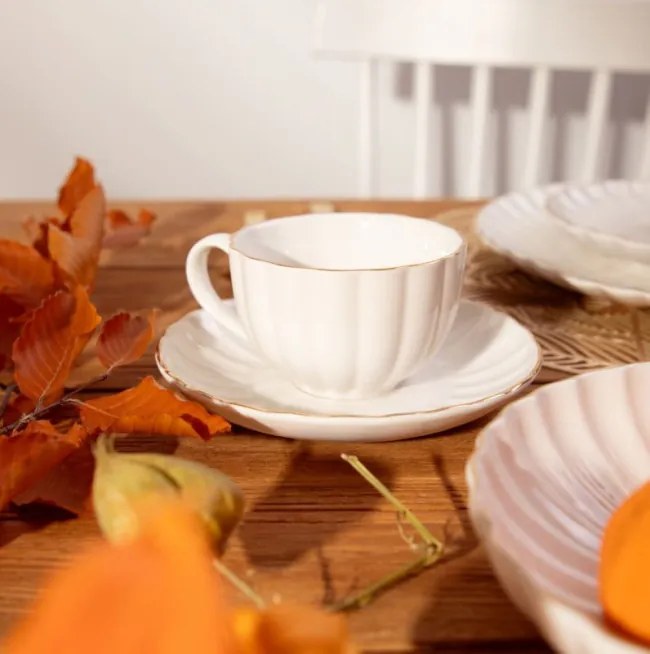 Šálka MELIDA s podšálkou, so zlatým okrajom 711015