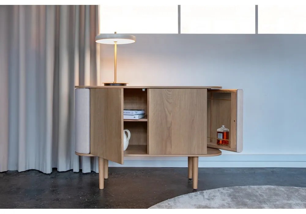 Čierno-hnedá nízka komoda v dekore duba 109x75 cm Treasures – UMAGE