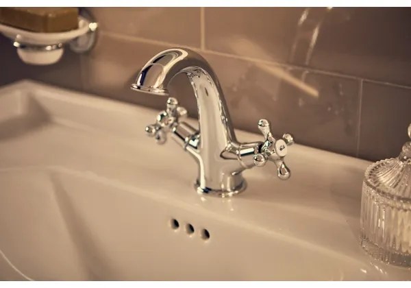 Roca A5A3A4BC00 - Umývadlová batéria CARMEN 17,8 cm s výpustom a prepadom chrom