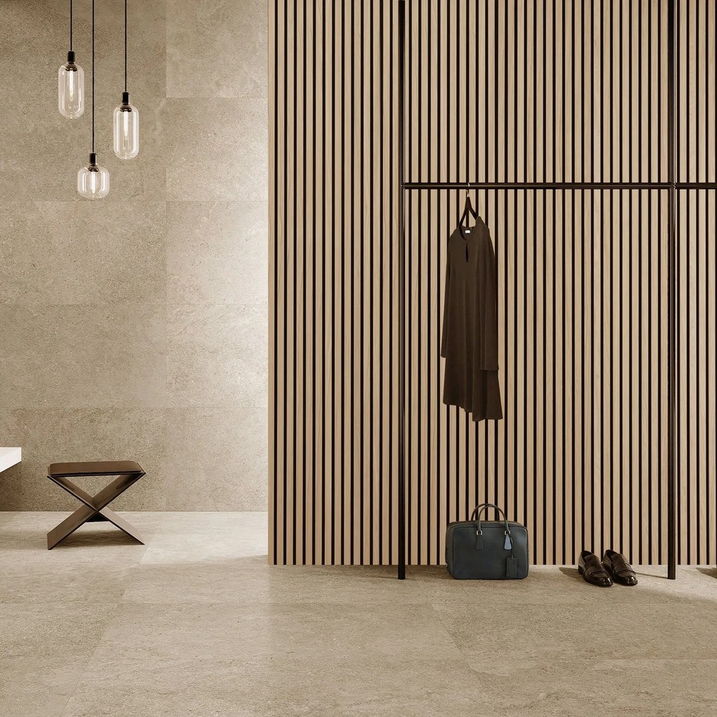 Drevený akustický panel, 2400 x 600 mm, čierny podklad, balenie 5 ks, dub morený