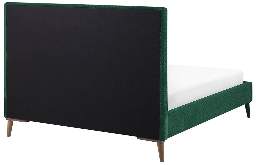 Zamatová posteľ 140 x 200 cm tmavozelená BAYONNE Beliani