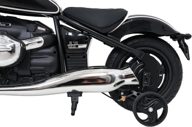 Elektrická motorka BMW R18 čierna